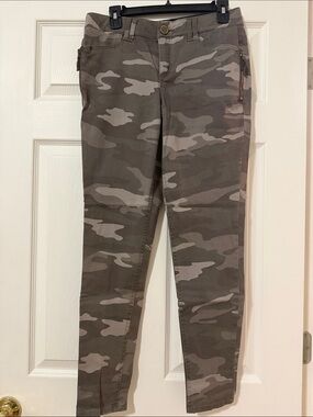 Democracy Olive Taupe Camo Skinny Pants